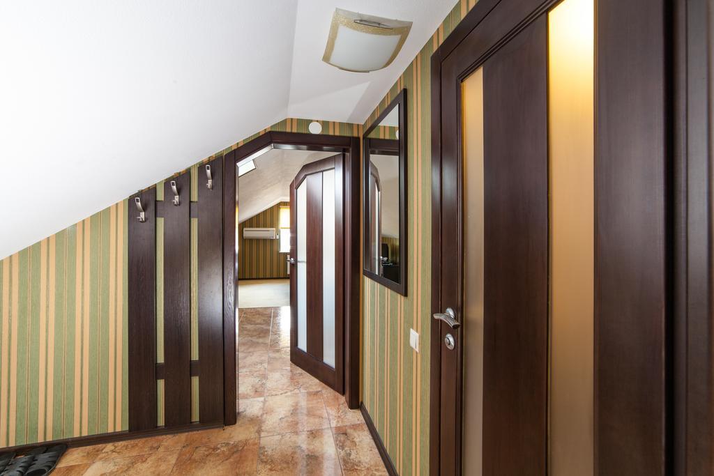 Home Comfort Livoberezhna Iec Kiev Экстерьер фото