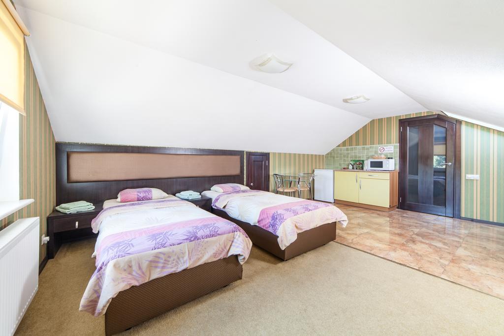 Home Comfort Livoberezhna Iec Kiev Экстерьер фото