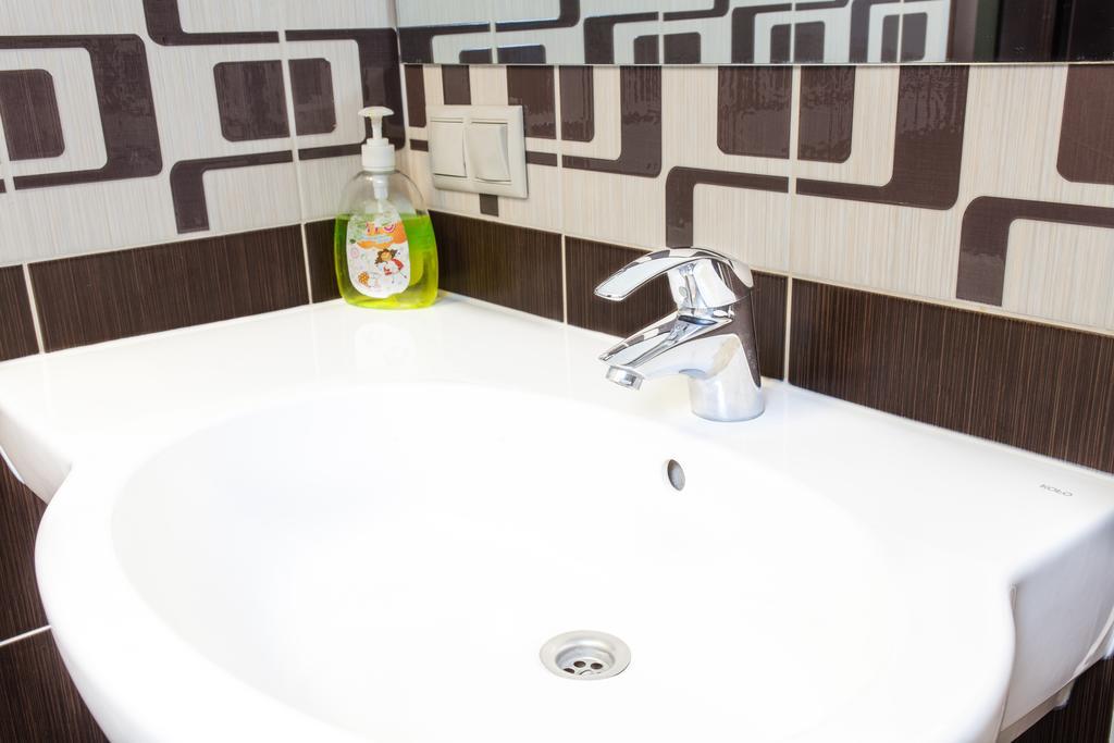 Home Comfort Livoberezhna Iec Kiev Экстерьер фото