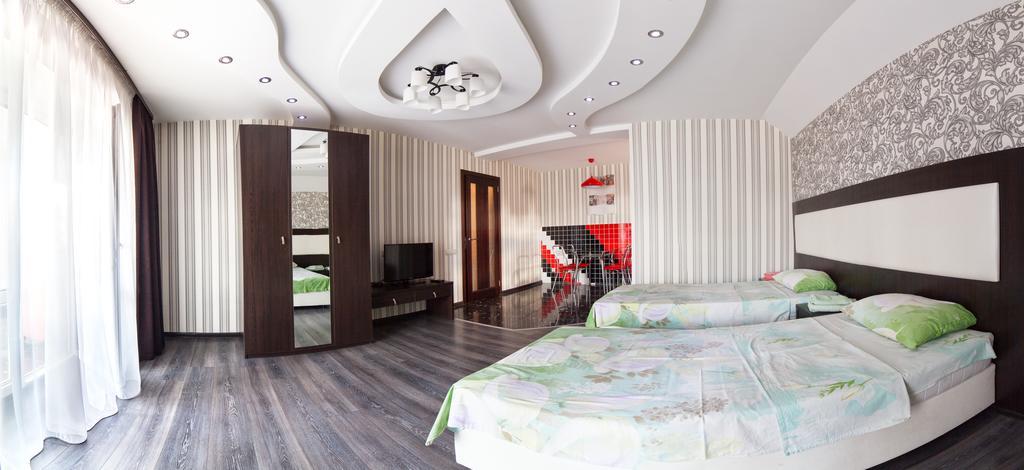 Home Comfort Livoberezhna Iec Kiev Экстерьер фото