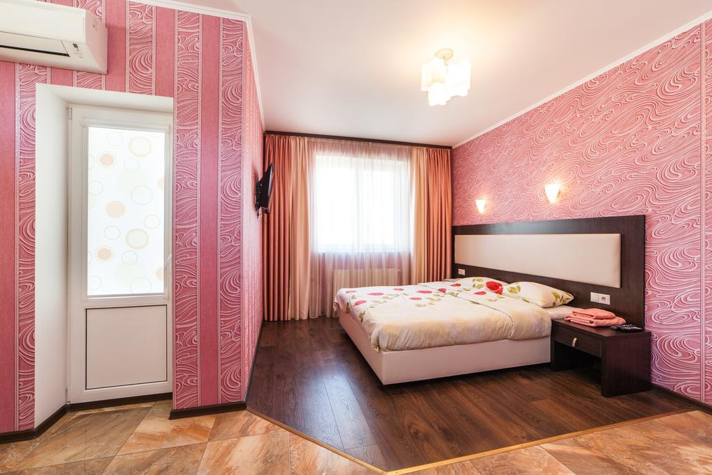Home Comfort Livoberezhna Iec Kiev Экстерьер фото
