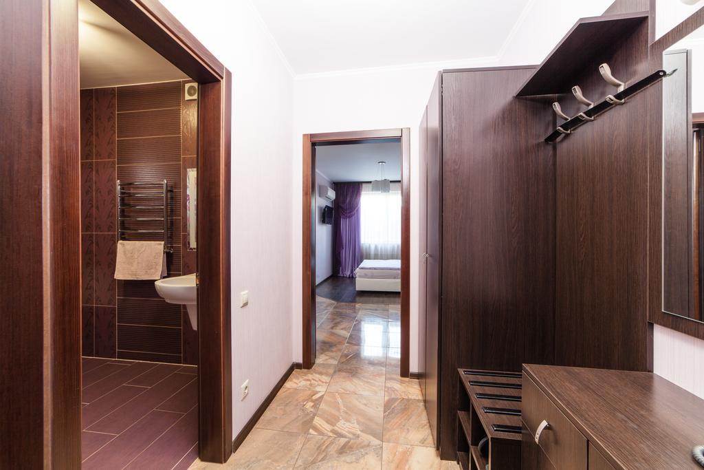 Home Comfort Livoberezhna Iec Kiev Экстерьер фото