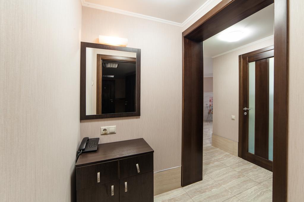 Home Comfort Livoberezhna Iec Kiev Экстерьер фото