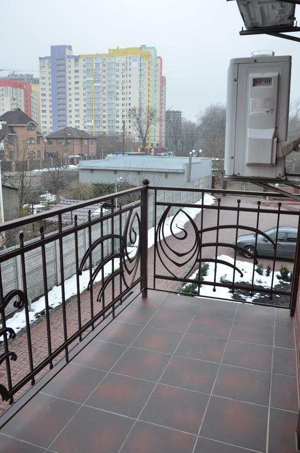 Home Comfort Livoberezhna Iec Kiev Экстерьер фото